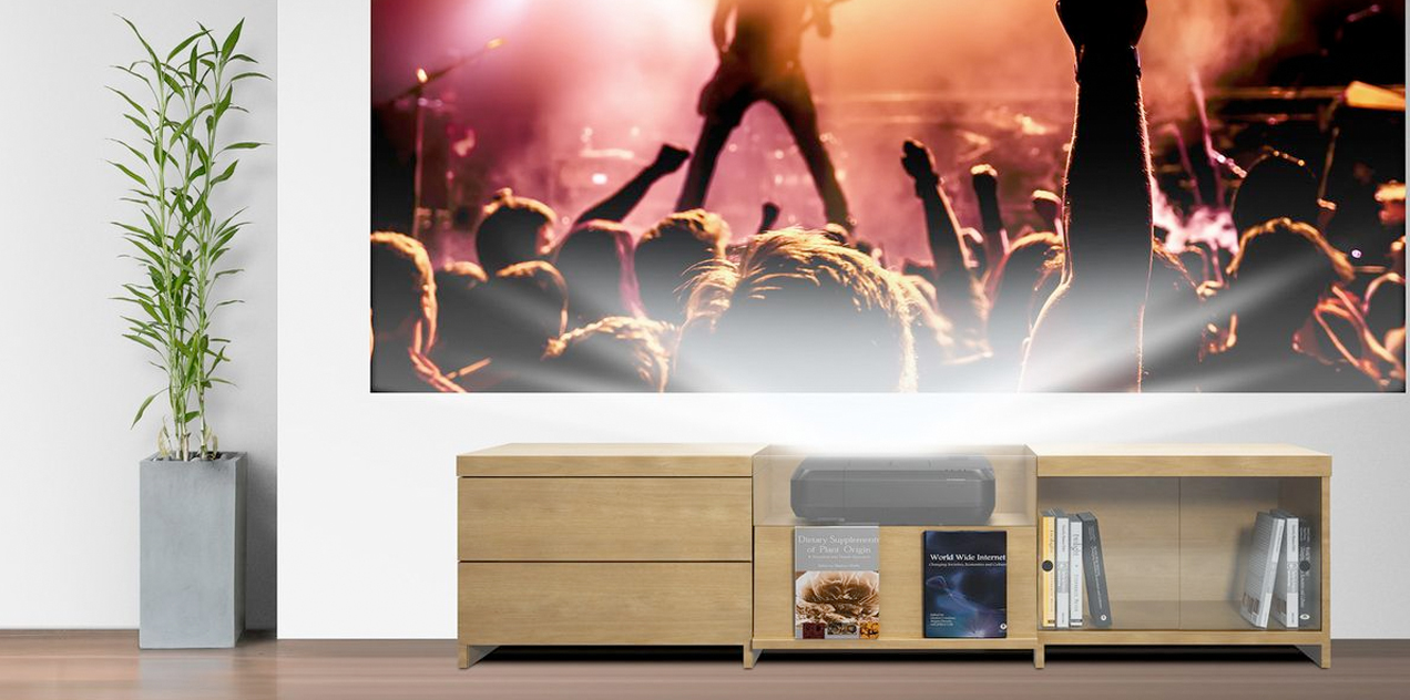 ultra short throw growth 2019