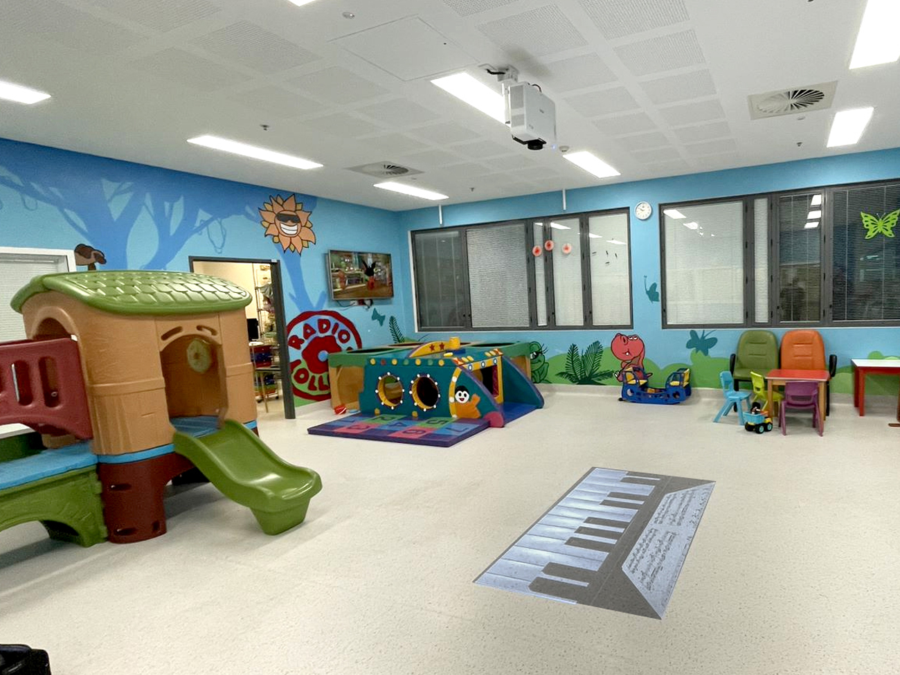 Logan Hospital LUMOplay Floor Projection