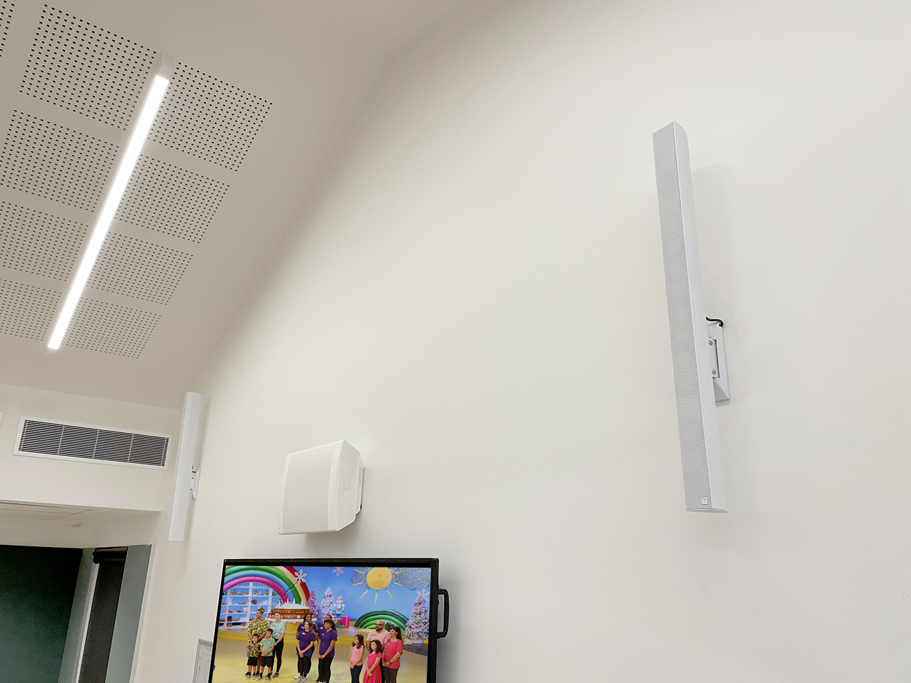 Kirrip Community Centre AV Viewsonic Touch Screens and Audac Audio