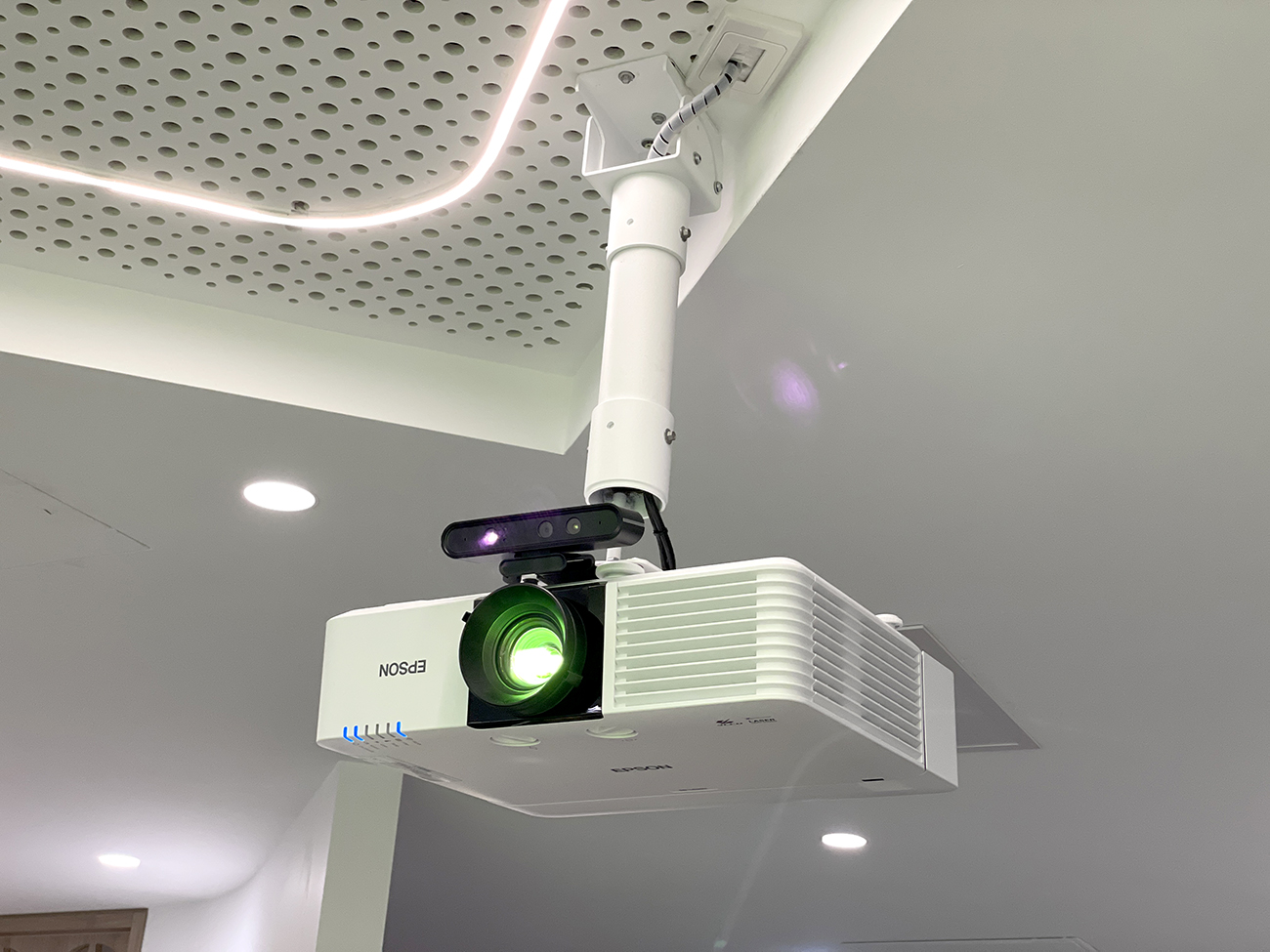 Vision One Lumo Play Motion Interactive Wall Gaming Projector Australia