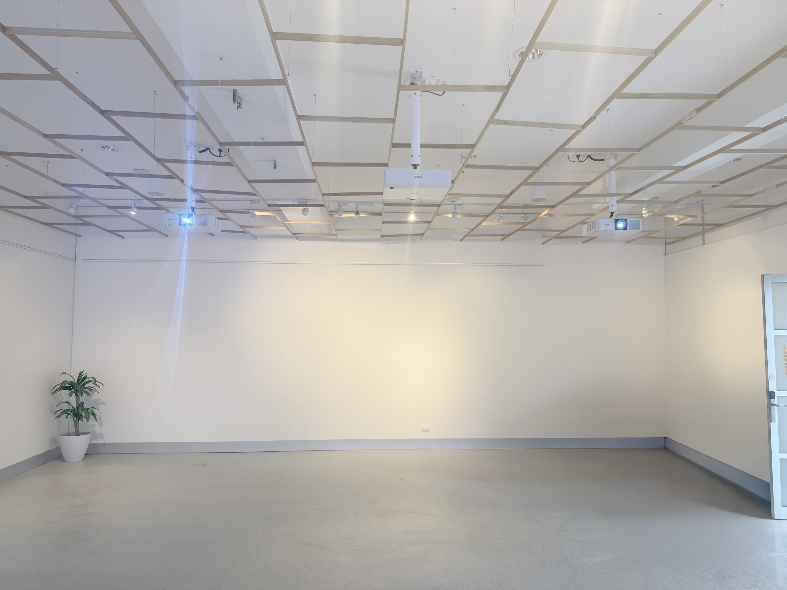 Case Study: Trinity Grammar School Art Gallery - Edge Blending Projection in Melbourne, Australia