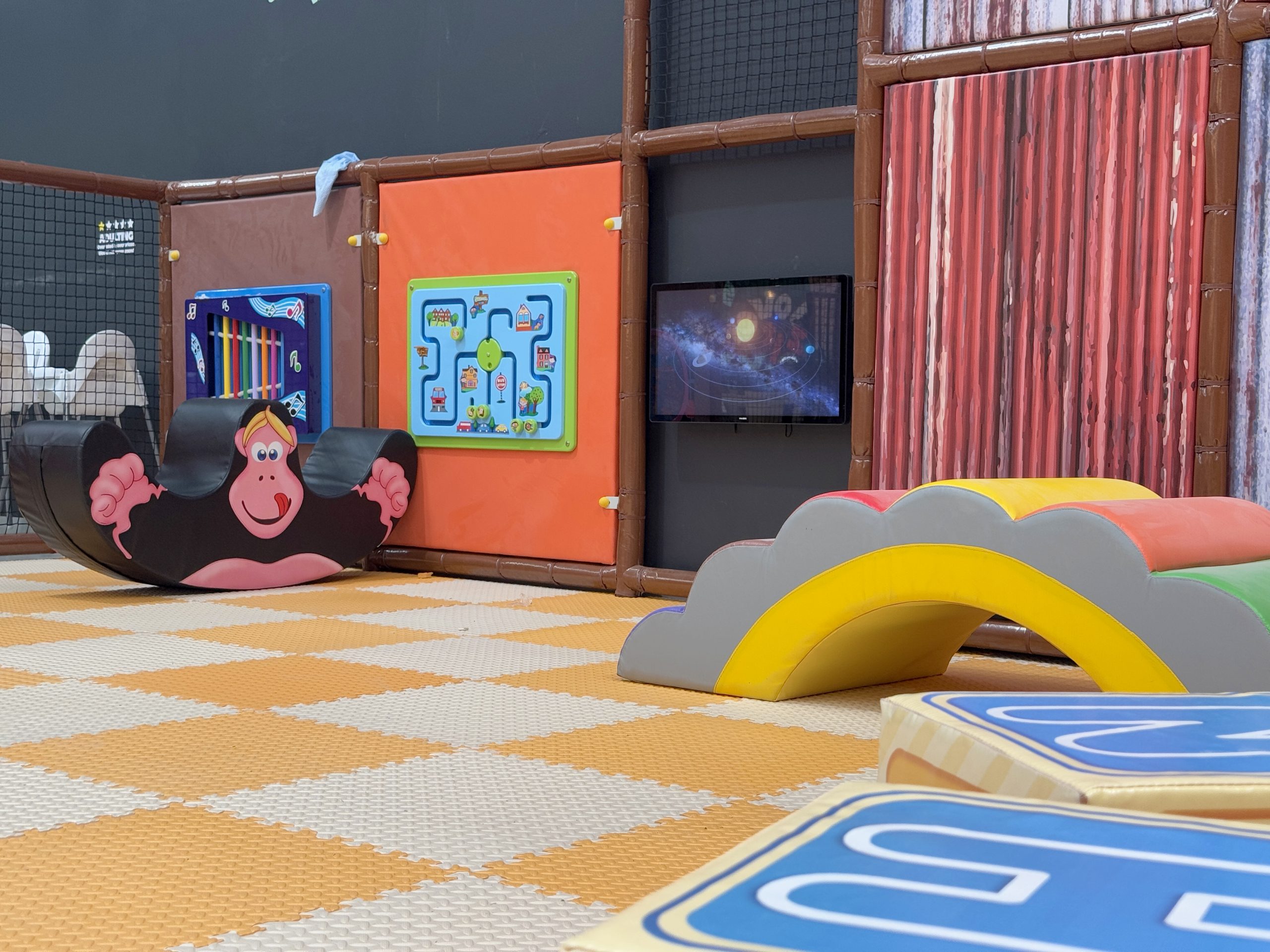 Case Study: Hoopla, South Morang - LUMOplay Interactive Floor and Wall Projection Melbourne, Australia