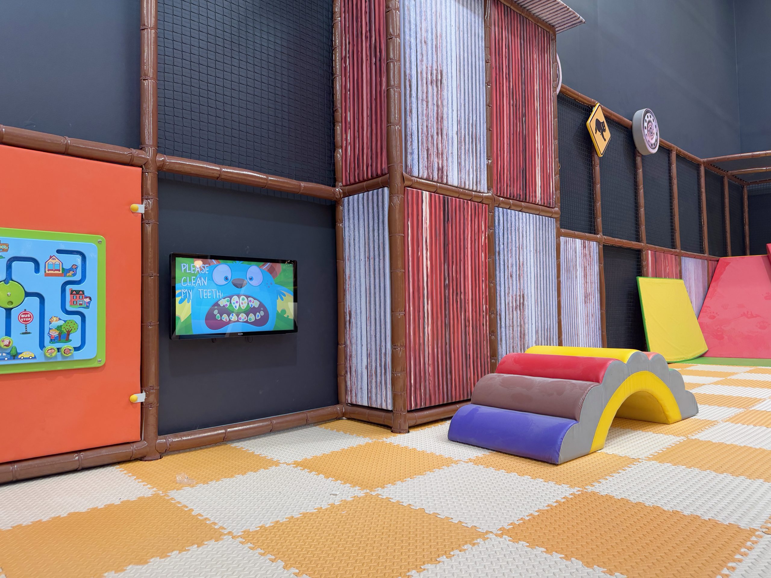 Case Study: Hoopla, South Morang - LUMOplay Interactive Floor and Wall Projection Melbourne, Australia